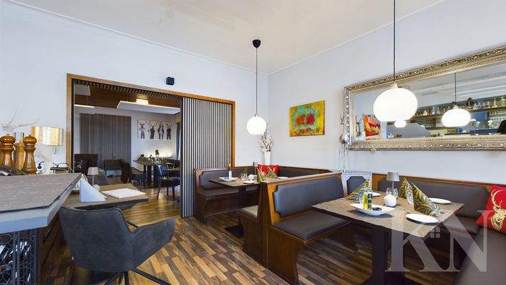 Saal 1 & Durchgang Saal 2