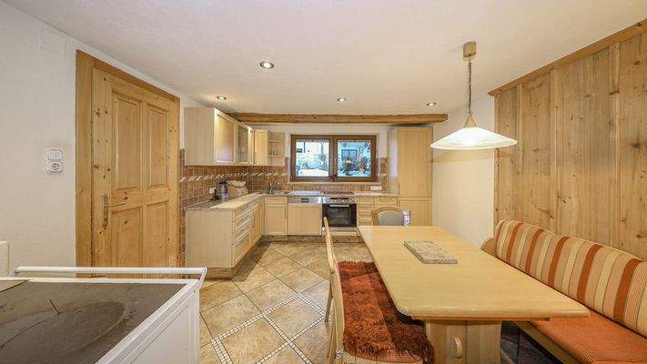 KITZIMMO-Historischen Anwesen mit 3.800 m² Grund in Ruhelage - Immobilien Jochberg.