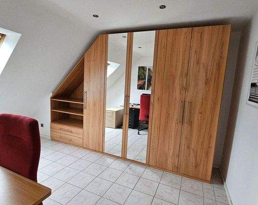 Einbau-Schrank, Maßanfertigung