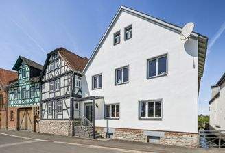 Straßenansicht ehemalige Gaststätte zum Löwen "Jähersch" 