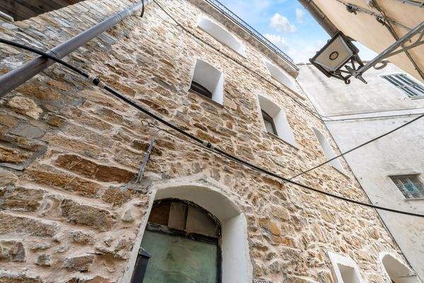 Ihr Dorfhaus in Cipressa!