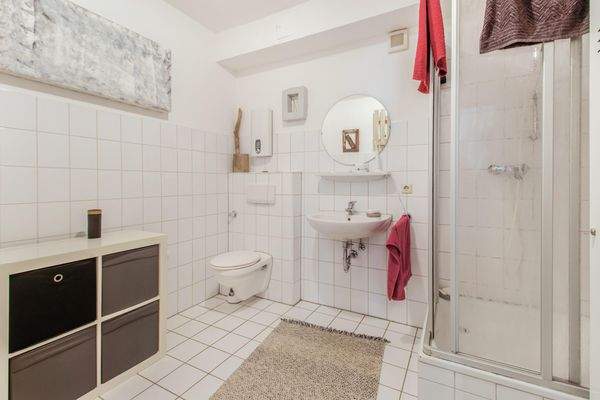 Badezimmer Wohnung 5 im 3. Obergeschoss