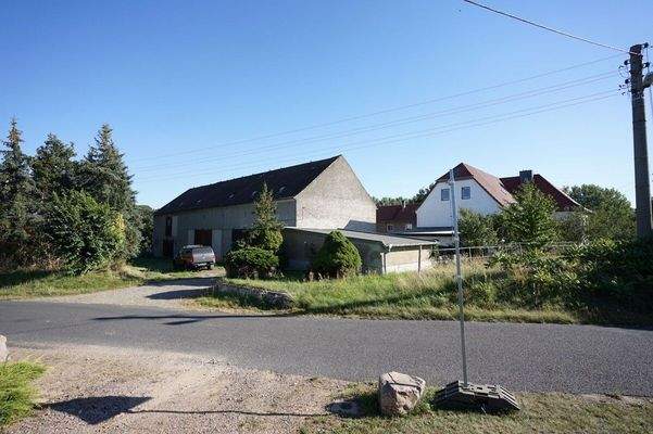 Ansicht von der Strasse aus