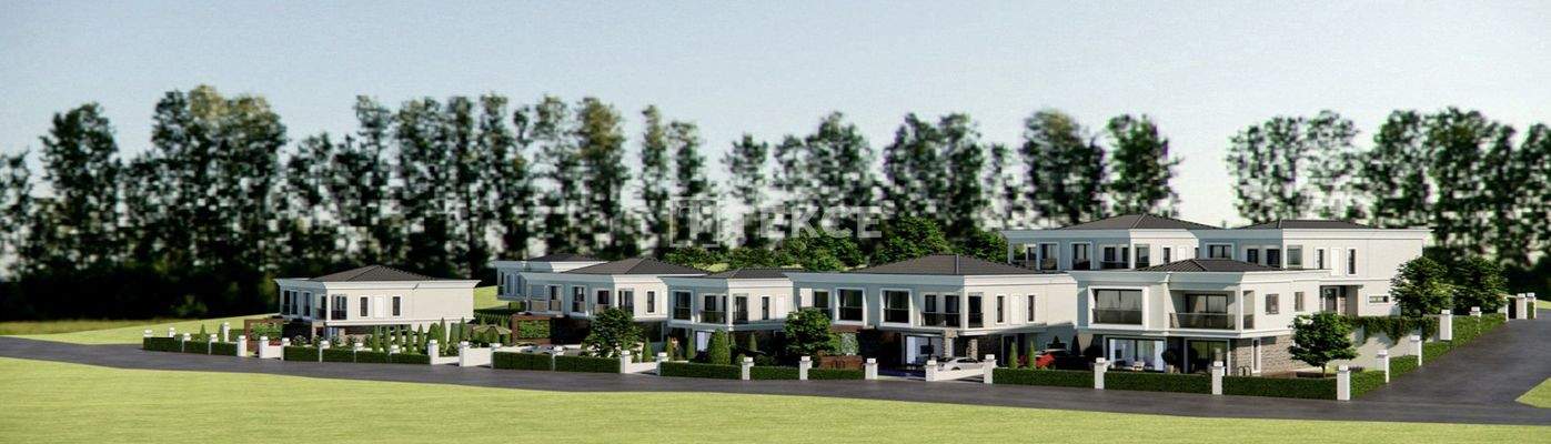 Brand-New Villas with Pools Near Daily Amenities in Aydın