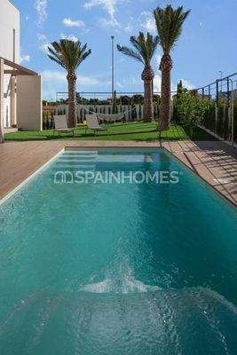 4-Bedroom Detached Properties Close to Beach in Orihuela