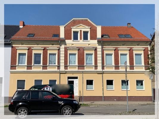 Mehrfamilienhaus in zentraler Lage 