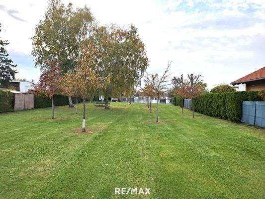 nicht öffentliche Liegewiese