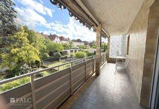 Balkon 1.OG