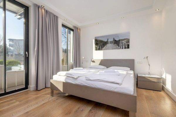 2. Schlafzimmer mit Gartenzugang