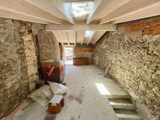 WhatsApp Image 2025-05-17 at 11.27.42 (2).jpeg