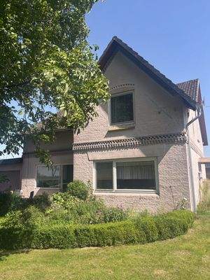 Hausansicht von der Straße