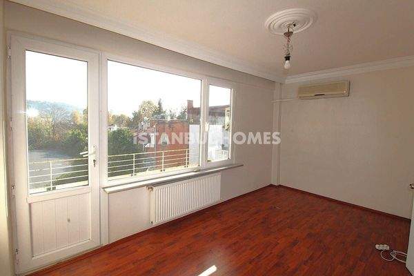 Spacious 3-Bedroom Flat Near the Bosphorus