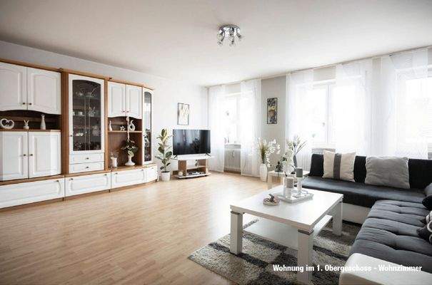 Wohnung im 1. Obergeschoss - Wohnzimmer