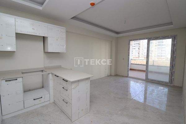 New Apartments for Sale Near the Sea in Tömük, Mersin