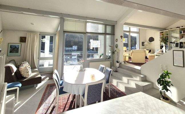 Essen und Wohnen auf zwei Ebenen