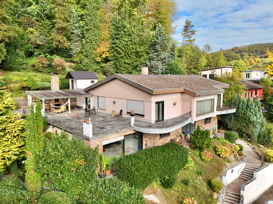 Drohnenaufnahme Haus