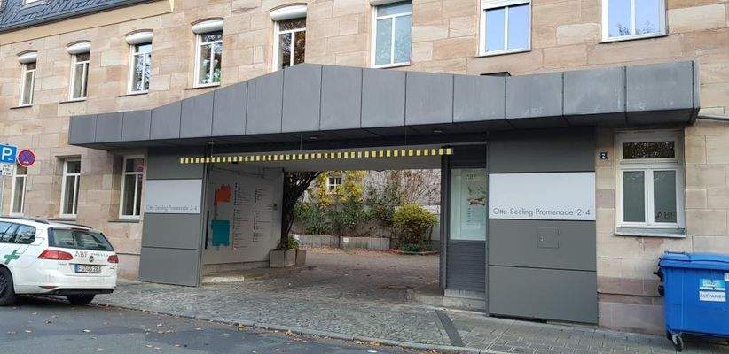 Zugang zu den Höfen