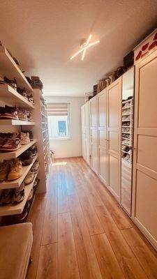 kinderzimmer oder ankleide.jpg