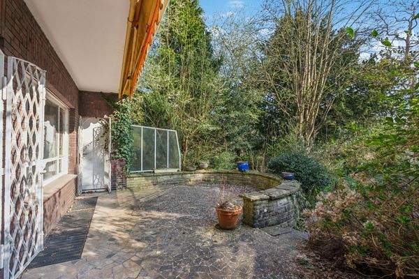 Terrasse vor dem Wohnraum