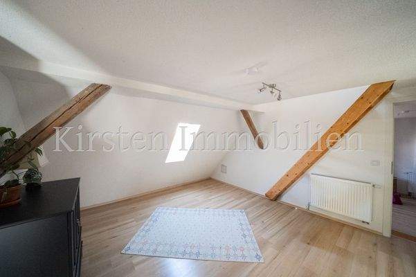 Durchgangszimmer-2.-OG