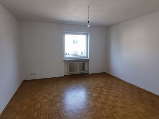Geräumiges Schlafzimmer