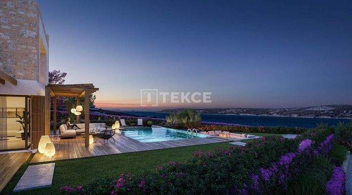Detached Beachfront Villas with Swimming Pool in İzmir Çeşme