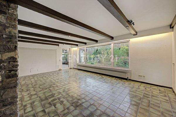 EG Wohnzimmer mit Kamin