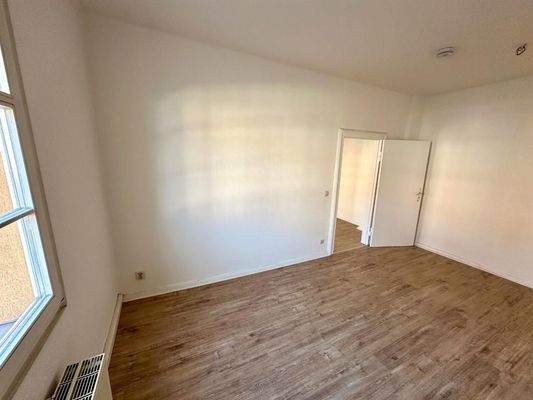 2. Kinder- Arbeits- oder Ankleidezimmer