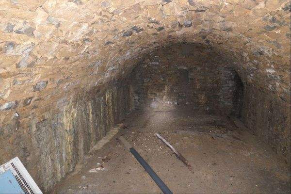 Tiefen-Gewölbekeller