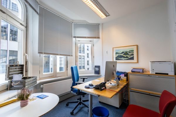 Büro 2