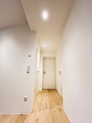 Flur Wohnung mit LED-Einbauspots