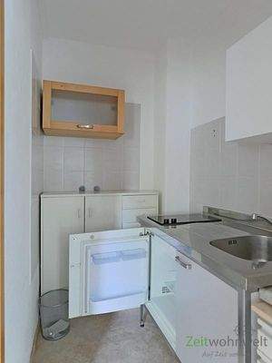 Blick in die kleine Küche