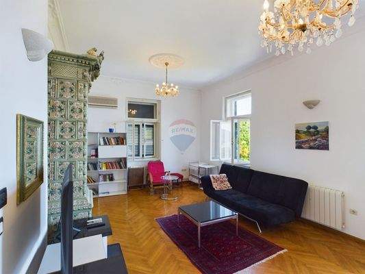 1715415013_cam02458g0-pr0084-still009