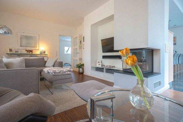 Wohnbereich mit Kamin