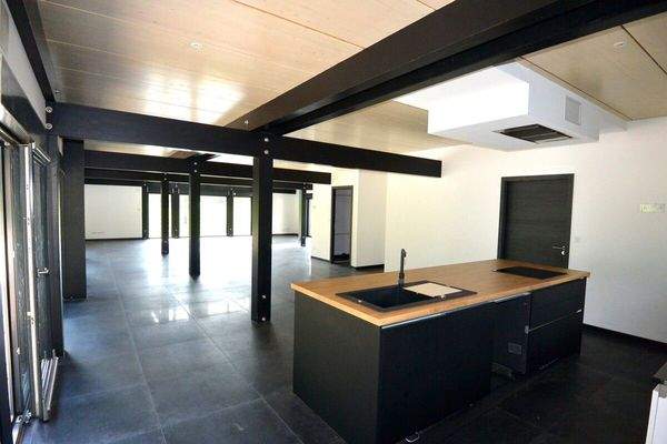 11  Riesiges Wohn-Esszimmer