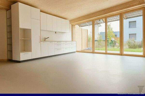 offender Wohn- und Essbereich mit Zugang zur Terrasse