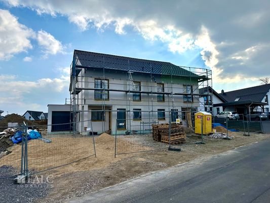 Haus Vorderansicht Bau