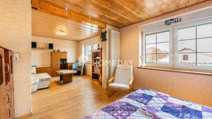 1. OG Schlafzimmer 1 2