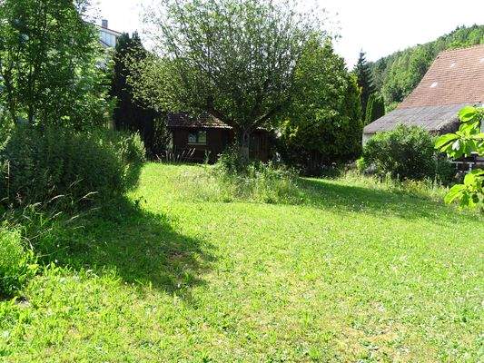 Gartenansicht Rtg. Gartenhaus.JPG