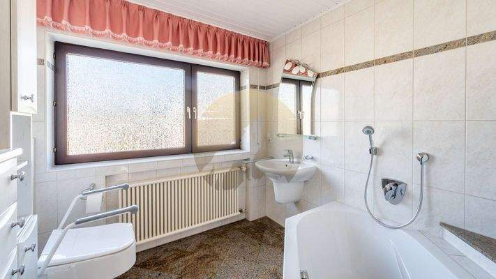 haus-rastatt-badezimmer-2-wolf-immobilien