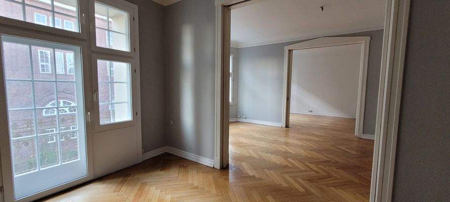 Wohnraum 3-2, strassenseits