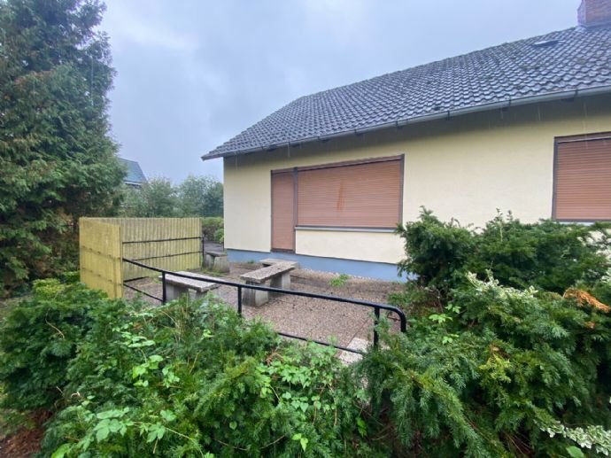 Sanierungsbedürftiges EFH in ruhiger Wohngegend