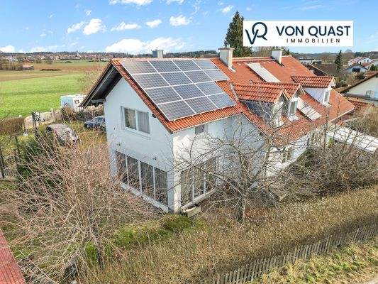 Süd-Westansicht mit Fotovoltaik