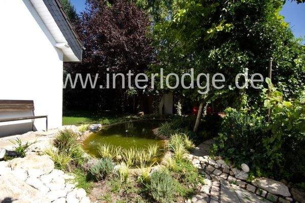 Teich Sicht auf Carport