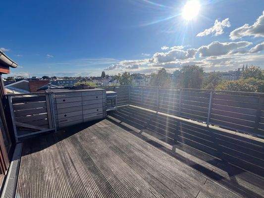 Dachterrasse mit Ausblick.jpg