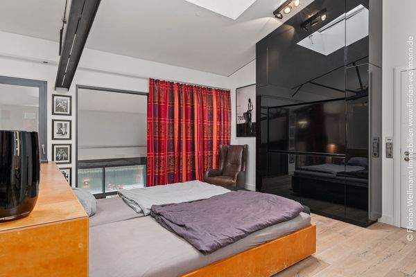 Master-Bedroom (39,90 m²) ...