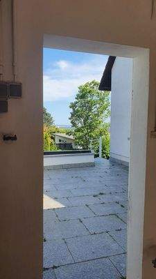 Terrasse vor Wohnzimmer