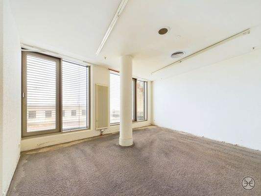 Eden-Ehbrecht-Immobilien_Gewerbe-Büro-Praxis_Ex-C&A_OGs028