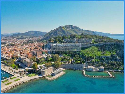 90048321d41c4090bf53a3535c1ed56a-original