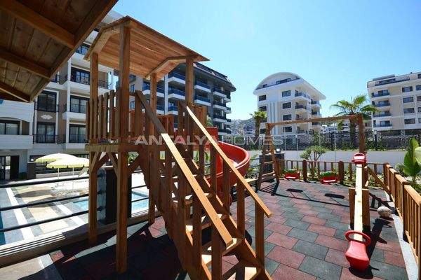 Real Estate Near the Sea in a Complex with Rich Facilities in Alanya